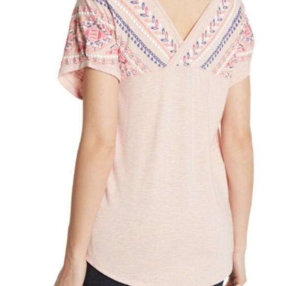 SOLD**Democracy V-Neck Dolman Sleeve T shirt pink - Picture 4 of 4